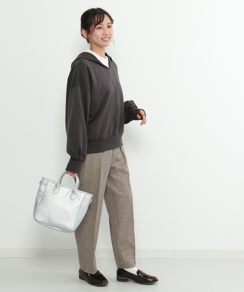 LBC(エルビーシー)の「ショートフードプルオーバー(パーカー・レディース・ライトグレー/チャコールグレー/パープル・M/L)」の22枚目の写真