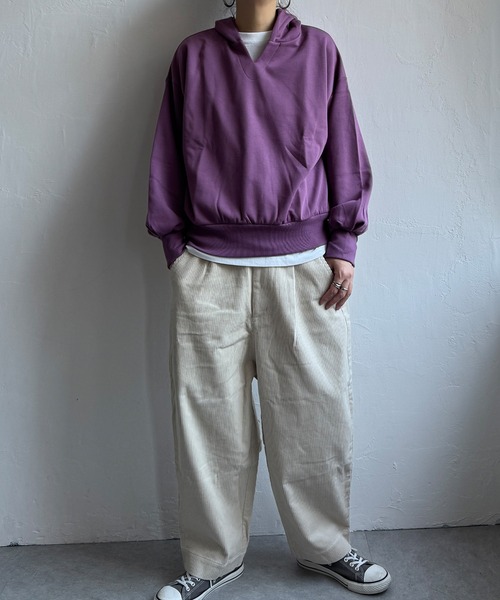 LBC(エルビーシー)の「ショートフードプルオーバー(パーカー・レディース・ライトグレー/チャコールグレー/パープル・M/L)」の9枚目の写真