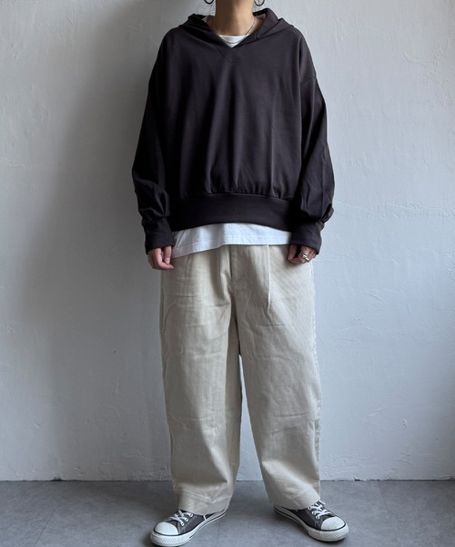 LBC(エルビーシー)の「ショートフードプルオーバー(パーカー・レディース・ライトグレー/チャコールグレー/パープル・M/L)」の7枚目の写真