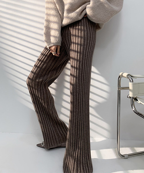 c.u.l（シーユーエル）の「フレアリブニットパンツ culw314（その他パンツ・レディース・アイボリー/カーキ/ブラック/ブラウン・FREE）」の3枚目の写真