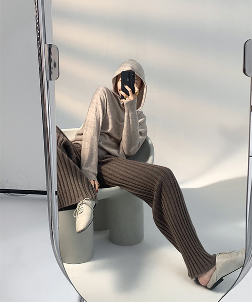 c.u.l（シーユーエル）の「フレアリブニットパンツ culw314（その他パンツ・レディース・アイボリー/カーキ/ブラック/ブラウン・FREE）」の15枚目の写真