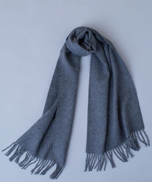 Firsthand（ファーストハンド）の「THE INOUE BROTHERS/ザイノウエブラザーズ Brushed Scarf（マフラー・メンズ・ブルー/ライトグレー/ブラック/オレンジ/ワインレッド/ネイビー/オフホワイト/パープル/ブラウン/オリーブ/グレー/キャメル・ONE SIZE）」の5枚目の写真