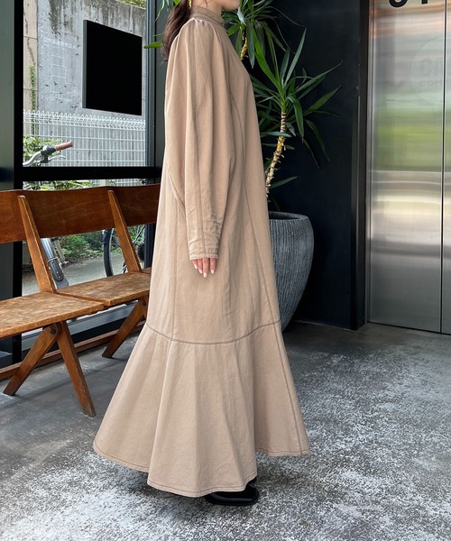 CAPRICIEUX LE'MAGE(カプリシューレマージュ)の「配色ステッチマーメイドワンピース(ワンピース・レディース・ブラック/ベージュ・FREE)」の17枚目の写真