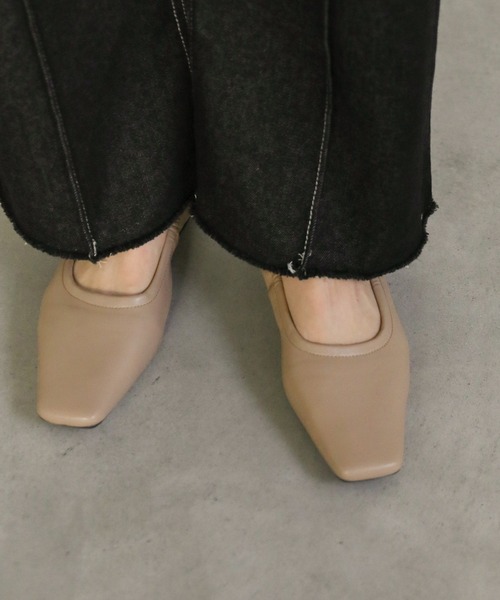 select MOCA（セレクトモカ）の「フェイクレザースクエアトゥパンプス（パンプス・レディース・アイボリー/ライトベージュ/ブラック・SMALL/MEDIUM/LARGE）」の17枚目の写真