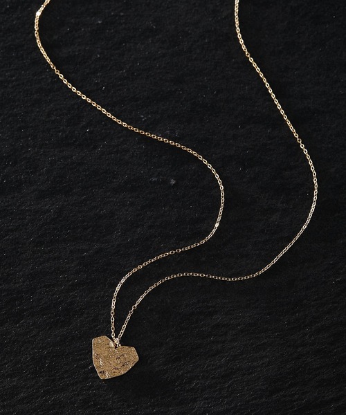 PAPILLONNER(パピヨネ)の「ハートモチーフネックレス/PAPILLONNER/パピヨ(ネックレス・レディース・シルバー/ゴールド・FREE)」の2枚目の写真