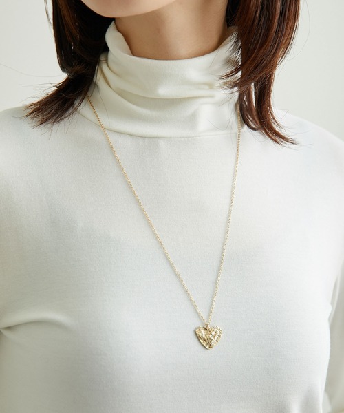 PAPILLONNER(パピヨネ)の「ハートモチーフネックレス/PAPILLONNER/パピヨ(ネックレス・レディース・シルバー/ゴールド・FREE)」の4枚目の写真