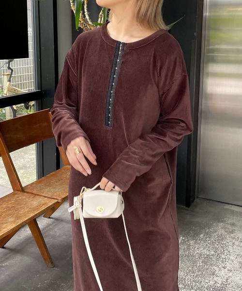 CAPRICIEUX LE'MAGE（カプリシューレマージュ）の「〈AgAwd/アガウド〉ベロアホックワンピース（ワンピース・レディース・ブラウン/ブラック・FREE）」の16枚目の写真