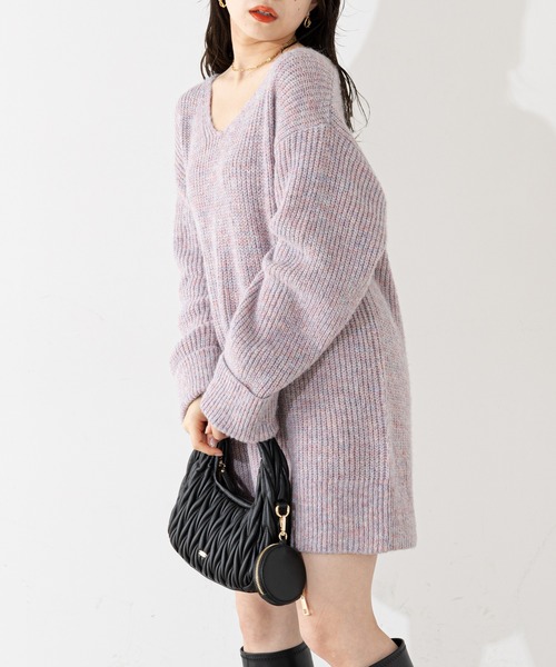 Chico(チコ)の「MIXVネックルーズニット(ニット/セーター・レディース・チャコールグレー/アイボリー/パープル/グリーン・FREE)」の9枚目の写真