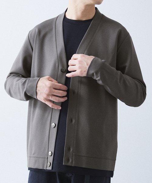 417 EDIFICE(フォーワンセブンエディフィス)の「コンパクトポンチ Vカーディガン【Made in Japan】(カーディガン/ボレロ・メンズ・ブラック/ホワイト/ブラック系その他/グレー/イエロー/グリーン・SMALL/MEDIUM/LARGE)」の3枚目の写真