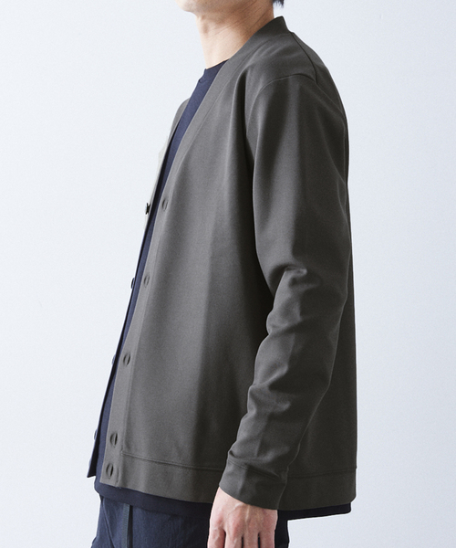 417 EDIFICE(フォーワンセブンエディフィス)の「コンパクトポンチ Vカーディガン【Made in Japan】(カーディガン/ボレロ・メンズ・ブラック/ホワイト/ブラック系その他/グレー/イエロー/グリーン・SMALL/MEDIUM/LARGE)」の17枚目の写真