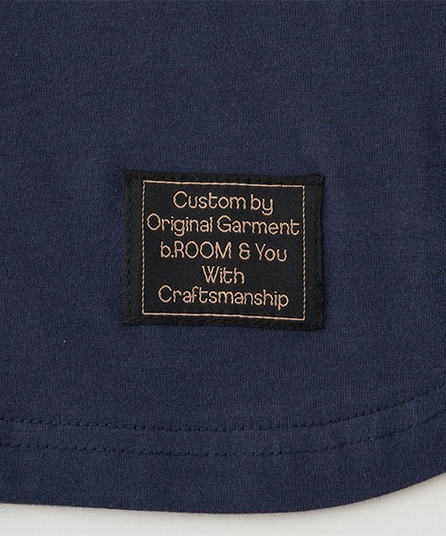 b・ROOM（ビールーム）の「【型崩れしないやわらかコットン】ラウンドヘムTシャツ（Tシャツ/カットソー・キッズ・イエロー/ネイビー/パープル/ミント/モカ/チャコール/アイボリー/ブルーグレー・100cm/110cm/120cm/130cm/140cm/150cm）」の14枚目の写真