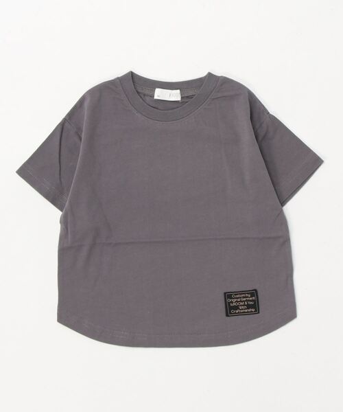 b・ROOM（ビールーム）の「【型崩れしないやわらかコットン】ラウンドヘムTシャツ（Tシャツ/カットソー・キッズ・イエロー/ネイビー/パープル/ミント/モカ/チャコール/アイボリー/ブルーグレー・100cm/110cm/120cm/130cm/140cm/150cm）」の11枚目の写真