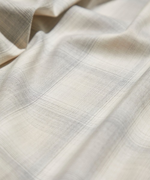 PUBLIC TOKYO（パブリックトウキョウ）の「TWチェックリラックスオーバーシャツ（シャツ/ブラウス・メンズ・ネイビー/グレー/ベージュ・1/2）」の12枚目の写真