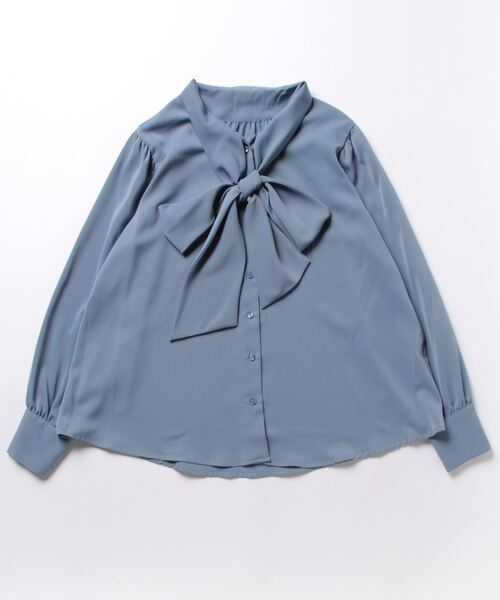 Emilyan（エミリアン）の「再入荷！ボリュームスリーブ・大ぶりボウタイデザインとろみスムースデシンブラウス（シャツ/ブラウス・レディース・オフホワイト/スモークピンク/グレイッシュベージュ/サックスブルー/ベージュ/ネイビー・9号/L/S/M）」の12枚目の写真