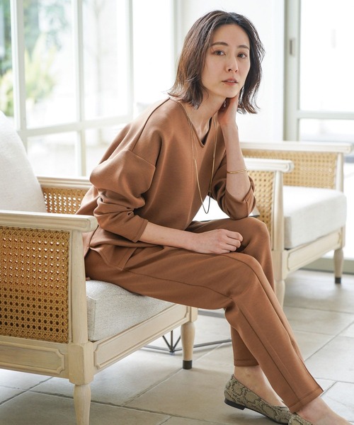 Elura(エルーラ)の「やわらかタッチセットアップ(ワンピース・レディース・ネイビー/ブラウン/ピンクベージュ・SMALL/MEDIUM/LARGE)」の5枚目の写真
