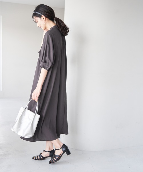 ROPE' PICNIC（ロペピクニック）の「ピンタックワンピース（ワンピース・レディース・ベージュ/チャコールグレー/ライトグリーン/ネイビー・38）」の22枚目の写真