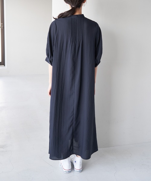 ROPE' PICNIC（ロペピクニック）の「ピンタックワンピース（ワンピース・レディース・ベージュ/チャコールグレー/ライトグリーン/ネイビー・38）」の15枚目の写真