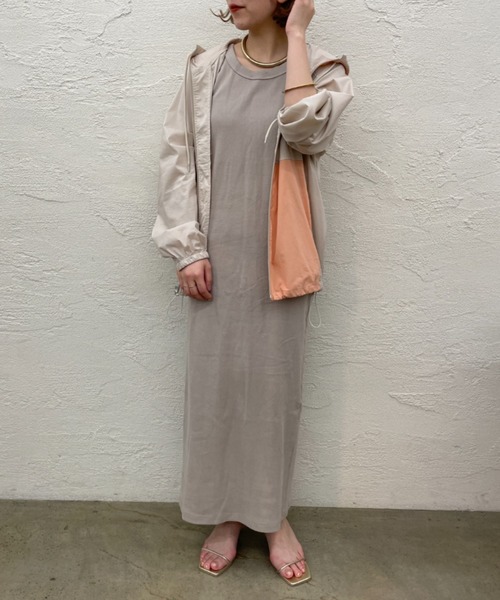 Omekashi（オメカシ）の「アメスリテレコワンピース（ワンピース・レディース・ベージュ/ブラック/アイボリー・36/38）」の17枚目の写真