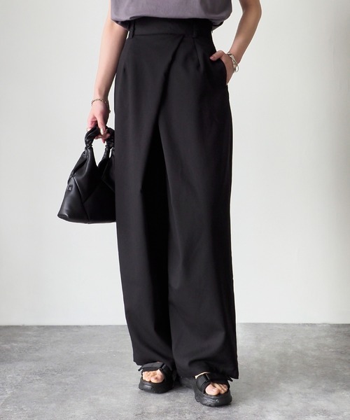 Riberry（リベリー）の「重ねタックパンツ（スラックス・レディース・ブラック/グレー・FREE）」の3枚目の写真