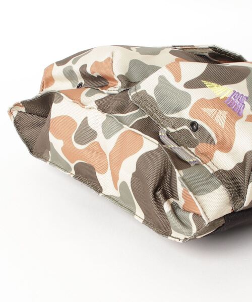 NEW BALANCE（ニューバランス）の「MT1996 サコッシュ（ショルダーバッグ・メンズ・ベージュ系その他2・ONE SIZE）」の4枚目の写真