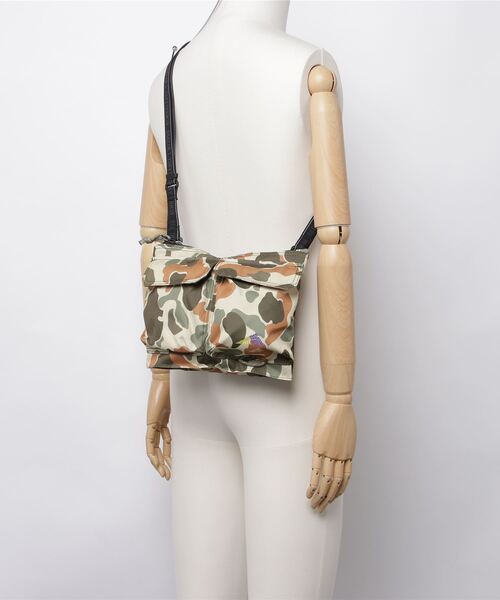 NEW BALANCE（ニューバランス）の「MT1996 サコッシュ（ショルダーバッグ・メンズ・ベージュ系その他2・ONE SIZE）」の6枚目の写真