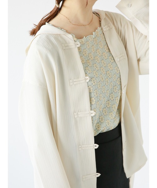 ehka sopo（エヘカソポ）の「セーラーカラーチャイナボタンブラウス