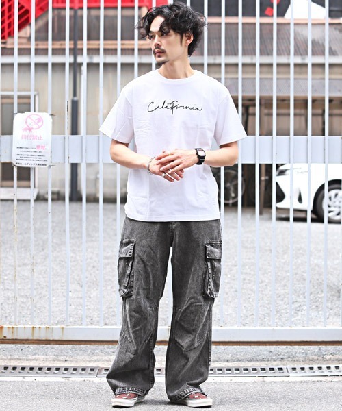 LUXSTYLE(ラグスタイル)の「ケミカルウォッシュデニムワイドカーゴパンツ(カーゴパンツ・メンズ・ブルー/ブラック・L/M/S)」の6枚目の写真