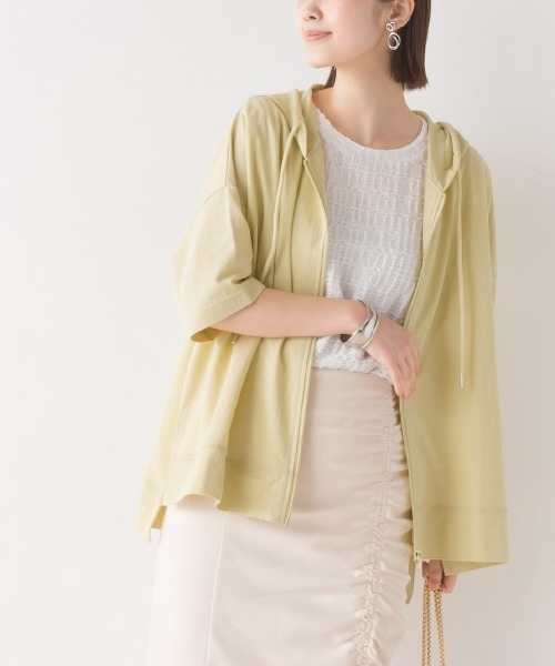 OMNES（オムネス）の「接触冷感オーバーサイズジップパーカー（パーカー・レディース・ホワイト/ブルー/モカ/イエロー/チャコールグレー/ブラック/グレー/チャコールグレー×ブラック/ホワイト系その他/キャメル/ネイビー/ラベンダー/ブラウン/グリーン/ブルー系その他・FREE）」の14枚目の写真