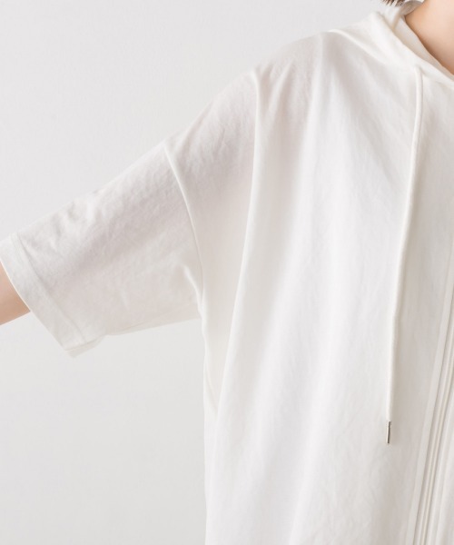 OMNES（オムネス）の「接触冷感オーバーサイズジップパーカー（パーカー・レディース・ホワイト/ブルー/モカ/イエロー/チャコールグレー/ブラック/グレー/チャコールグレー×ブラック/ホワイト系その他/キャメル/ネイビー/ラベンダー/ブラウン/グリーン/ブルー系その他・FREE）」の18枚目の写真