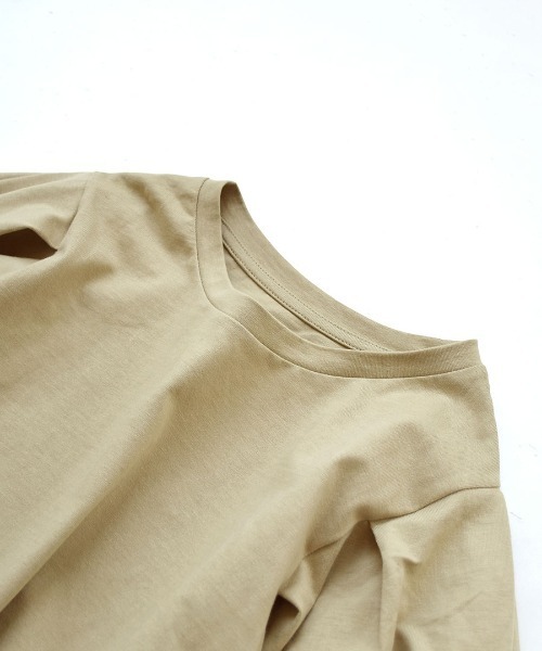 e-zakkamania stores（イーザッカマニアストアーズ）の「ボリュームスリーブ カットソー（Tシャツ/カットソー・レディース・ネイビー/ブラック/オフホワイト/ライトカーキ・M）」の16枚目の写真