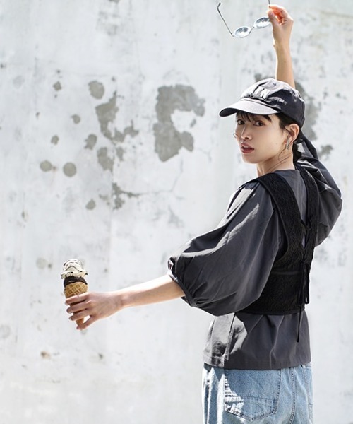 e-zakkamania stores（イーザッカマニアストアーズ）の「ボリュームスリーブ カットソー（Tシャツ/カットソー・レディース・ネイビー/ブラック/オフホワイト/ライトカーキ・M）」の8枚目の写真