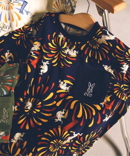 BREEZE(ブリーズ)の「DODコラボ めちゃもえ花火柄ポケットTシャツ(コドモ)(Tシャツ/カットソー・キッズ・オフホワイト/カーキ/ネイビー・130/110/150/90/120/100/140/80)」の3枚目の写真