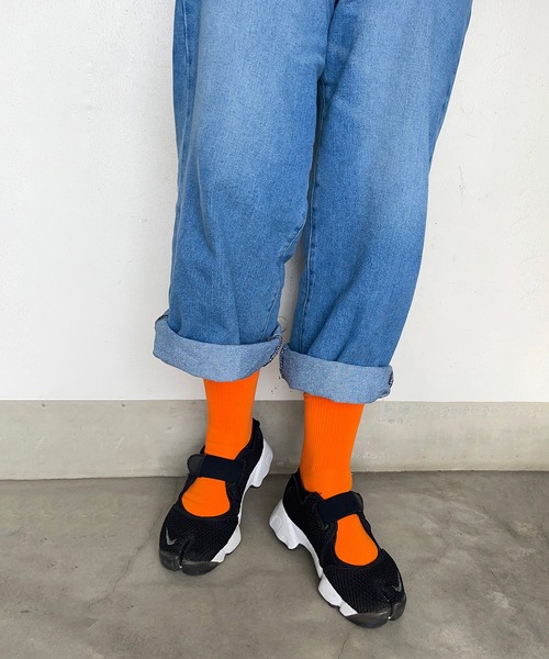 styiro(スタイロ)の「【11色展開】足袋ソックス 綿100% / 再入荷(ソックス/靴下・レディース・パープル/イエロー/オレンジ/ホワイト/ターコイズブルー/ブルー/ブラック/ピンク/ライトブルー/レモンイエロー/フューシャピンク・FREE)」の11枚目の写真