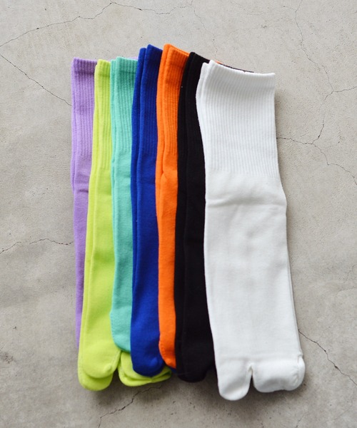 styiro(スタイロ)の「【11色展開】足袋ソックス 綿100% / 再入荷(ソックス/靴下・レディース・パープル/イエロー/オレンジ/ホワイト/ターコイズブルー/ブルー/ブラック/ピンク/ライトブルー/レモンイエロー/フューシャピンク・FREE)」の13枚目の写真