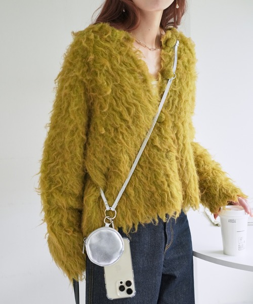 DISCOAT（ディスコート）の「ラウンドポーチ付きスマホストラップ（スマホグッズ・レディース・シルバー/ブラック/ベージュ/ラベンダー・FREE）」の4枚目の写真