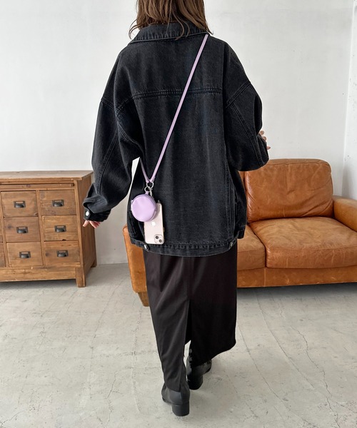 DISCOAT（ディスコート）の「ラウンドポーチ付きスマホストラップ（スマホグッズ・レディース・シルバー/ブラック/ベージュ/ラベンダー・FREE）」の11枚目の写真