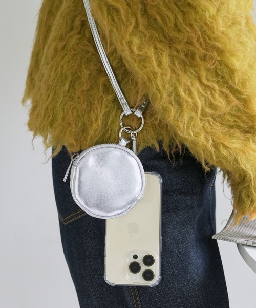 DISCOAT（ディスコート）の「ラウンドポーチ付きスマホストラップ（スマホグッズ・レディース・シルバー/ブラック/ベージュ/ラベンダー・FREE）」の16枚目の写真