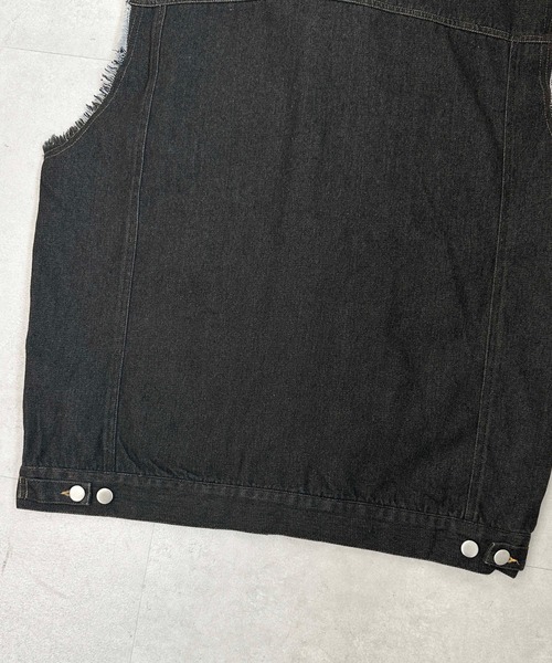 sedacle（セダクル）の「カットオフデニムワッペンベスト（ベスト・メンズ・インディゴブルー/ブラック・LARGE/MEDIUM）」の11枚目の写真