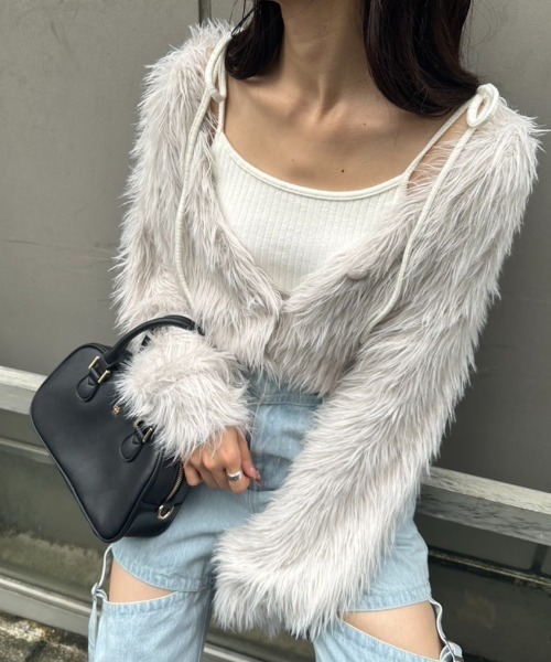 OLIVE des OLIVE（オリーブデオリーブ）の「ふわふわクロップドカーディガン　1032050160（カーディガン/ボレロ・レディース・チャコールグレー/ピンク/グレイッシュベージュ/オフホワイト・FREE）」の15枚目の写真