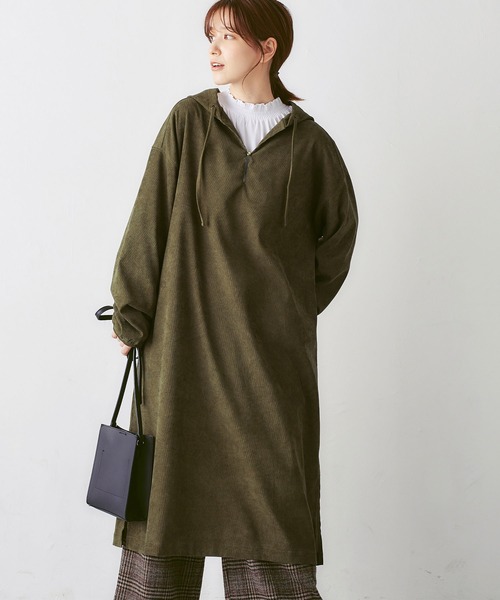 Viola e Viola(ヴィオラエヴィオラ)の「細コーデュロイパーカーワンピース(ワンピース・レディース・グレイッシュブルー/カーキ/モカ・M/3L/L/LL)」の2枚目の写真