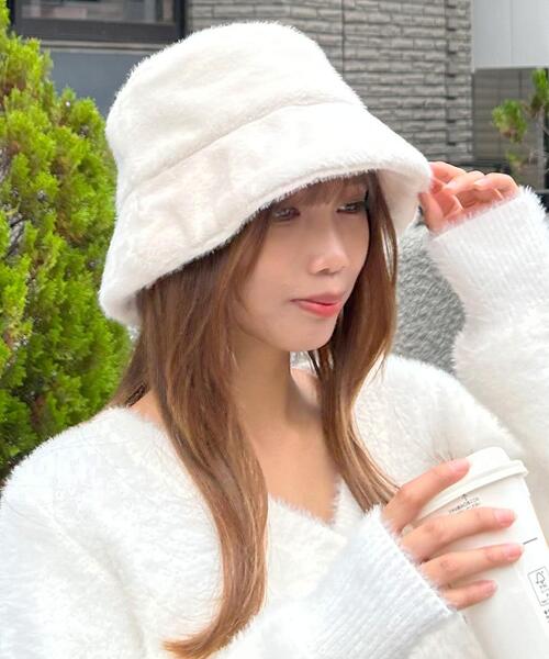 INGNI（イング）の「ふわふわエコファーバケットハット（ハット・レディース・オフホワイト/ブラック・ONE SIZE）」の11枚目の写真