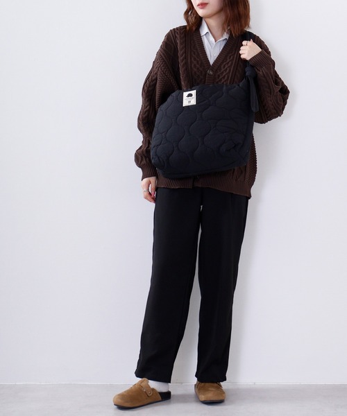 SCANDINAVIAN FOREST（スカンジナビアン・フォレスト）の「SCANDINAVIAN FOREST　ウェーブキルトミドルショルダー（ショルダーバッグ・メンズ・カーキ/ブラック/オフホワイト・F）」の5枚目の写真