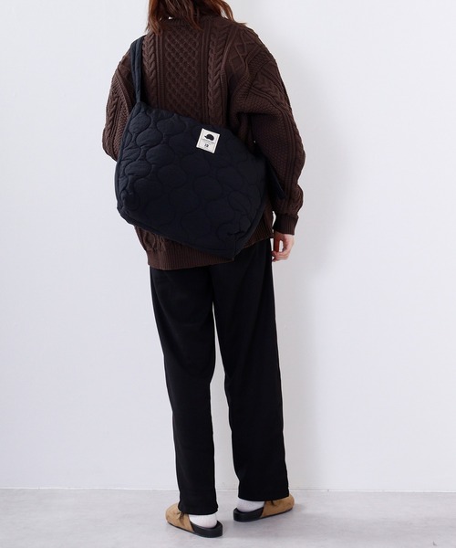 SCANDINAVIAN FOREST（スカンジナビアン・フォレスト）の「SCANDINAVIAN FOREST　ウェーブキルトミドルショルダー（ショルダーバッグ・メンズ・カーキ/ブラック/オフホワイト・F）」の6枚目の写真