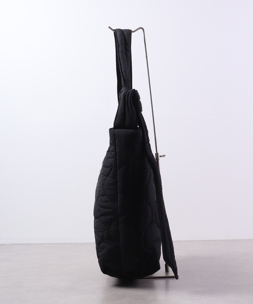 SCANDINAVIAN FOREST（スカンジナビアン・フォレスト）の「SCANDINAVIAN FOREST　ウェーブキルトミドルショルダー（ショルダーバッグ・メンズ・カーキ/ブラック/オフホワイト・F）」の8枚目の写真