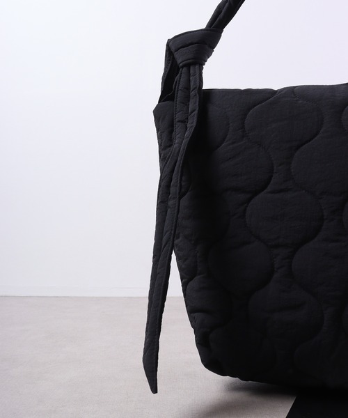 SCANDINAVIAN FOREST（スカンジナビアン・フォレスト）の「SCANDINAVIAN FOREST　ウェーブキルトミドルショルダー（ショルダーバッグ・メンズ・カーキ/ブラック/オフホワイト・F）」の12枚目の写真