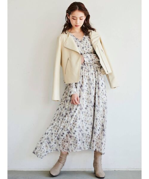 dazzlin 長袖ワンピース dazzlin（ダズリン）の「ラッフルカラー付長袖ドッキングカット