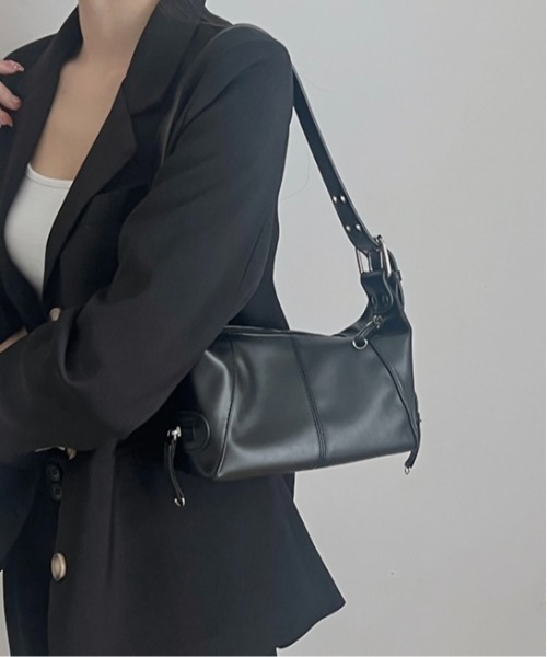 Burner(バーナー)の「【OKUOKU Recommend Select】ベルトハンドル ジップ ハンドバッグ oku-bag-694367578429-25 U(ショルダーバッグ・レディース・ブラック/ホワイト・FREE)」の1枚目の写真