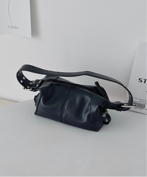 Burner(バーナー)の「【OKUOKU Recommend Select】ベルトハンドル ジップ ハンドバッグ oku-bag-694367578429-25 U(ショルダーバッグ・レディース・ブラック/ホワイト・FREE)」の7枚目の写真
