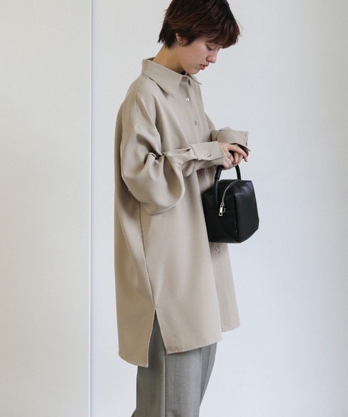 select MOCA(セレクトモカ)の「トロミタッチオーバーレギュラーシャツ(シャツ/ブラウス・レディース・アイボリー/グレイッシュベージュ・FREE)」の18枚目の写真