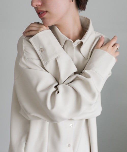 select MOCA(セレクトモカ)の「トロミタッチオーバーレギュラーシャツ(シャツ/ブラウス・レディース・アイボリー/グレイッシュベージュ・FREE)」の12枚目の写真